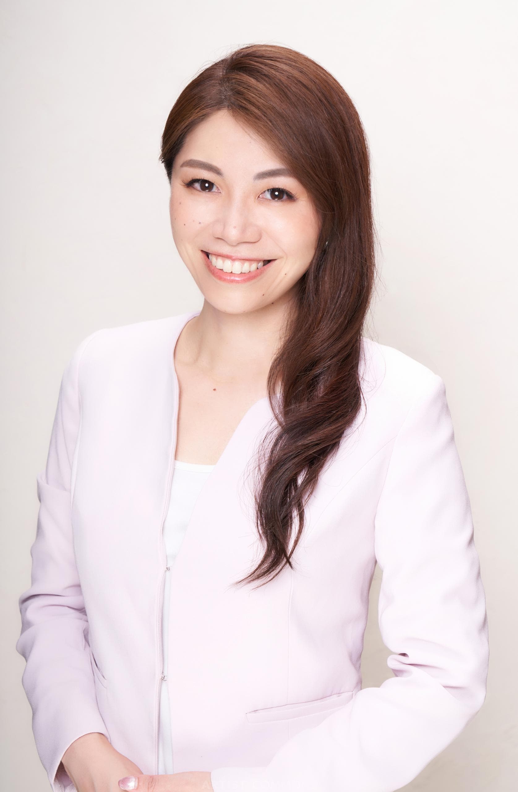 小林アナ
