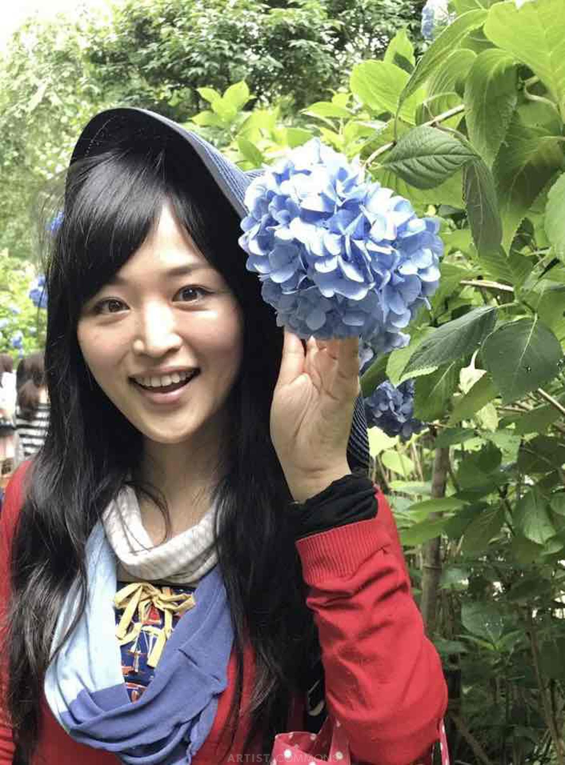 影山のぞみ