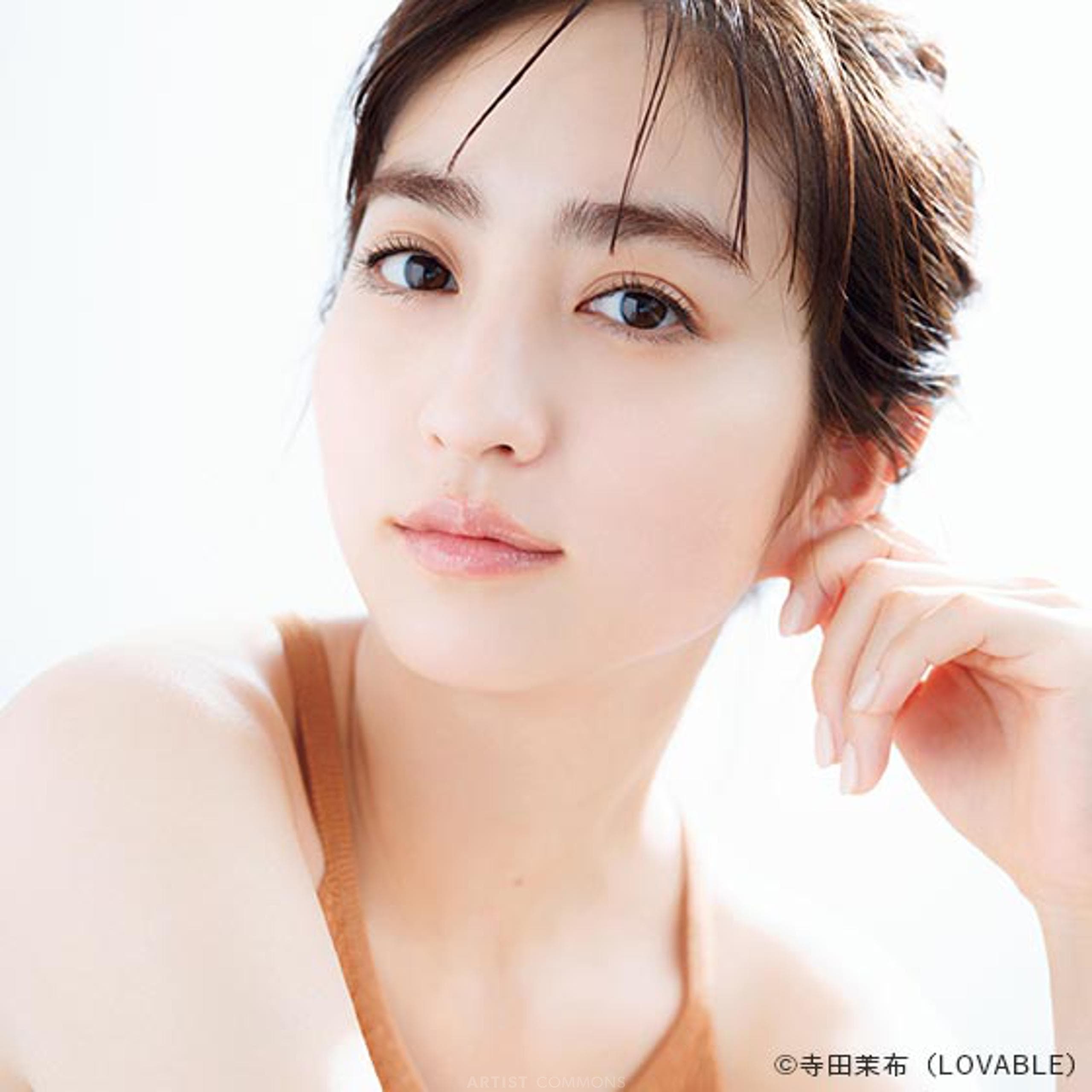 堀田茜