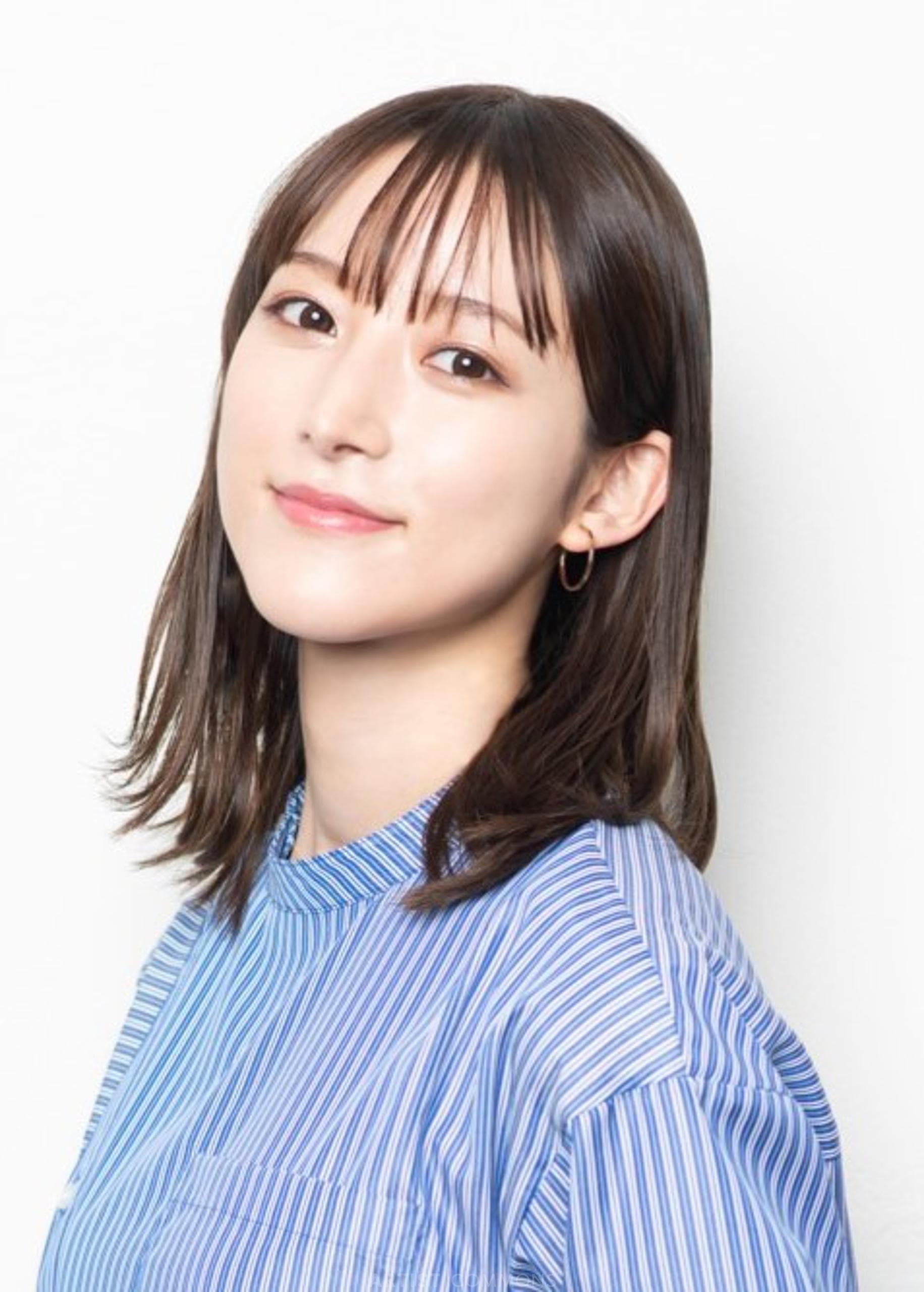山崎あみ