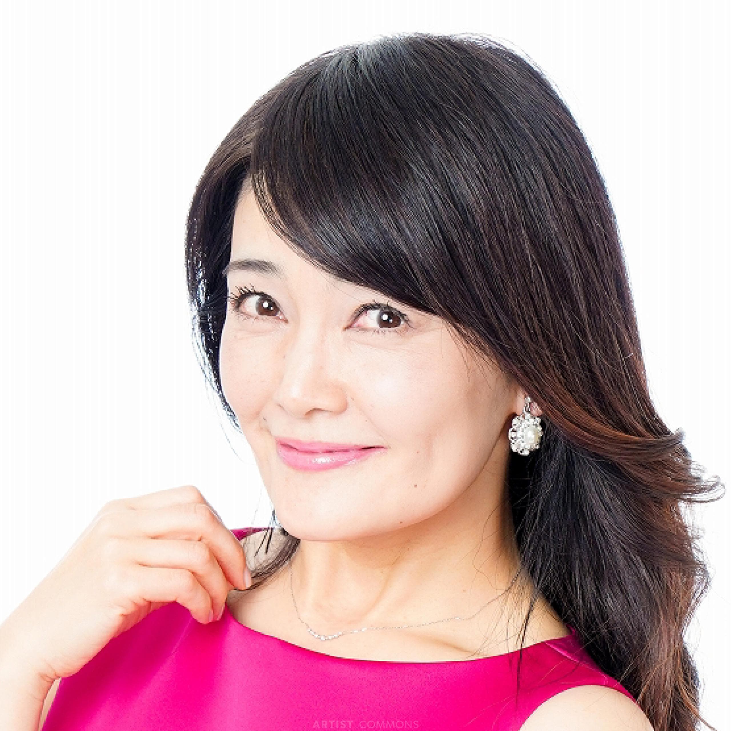 内山よしこ